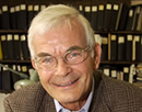 Professional photo of professor emeritus Eckard Wimmer
